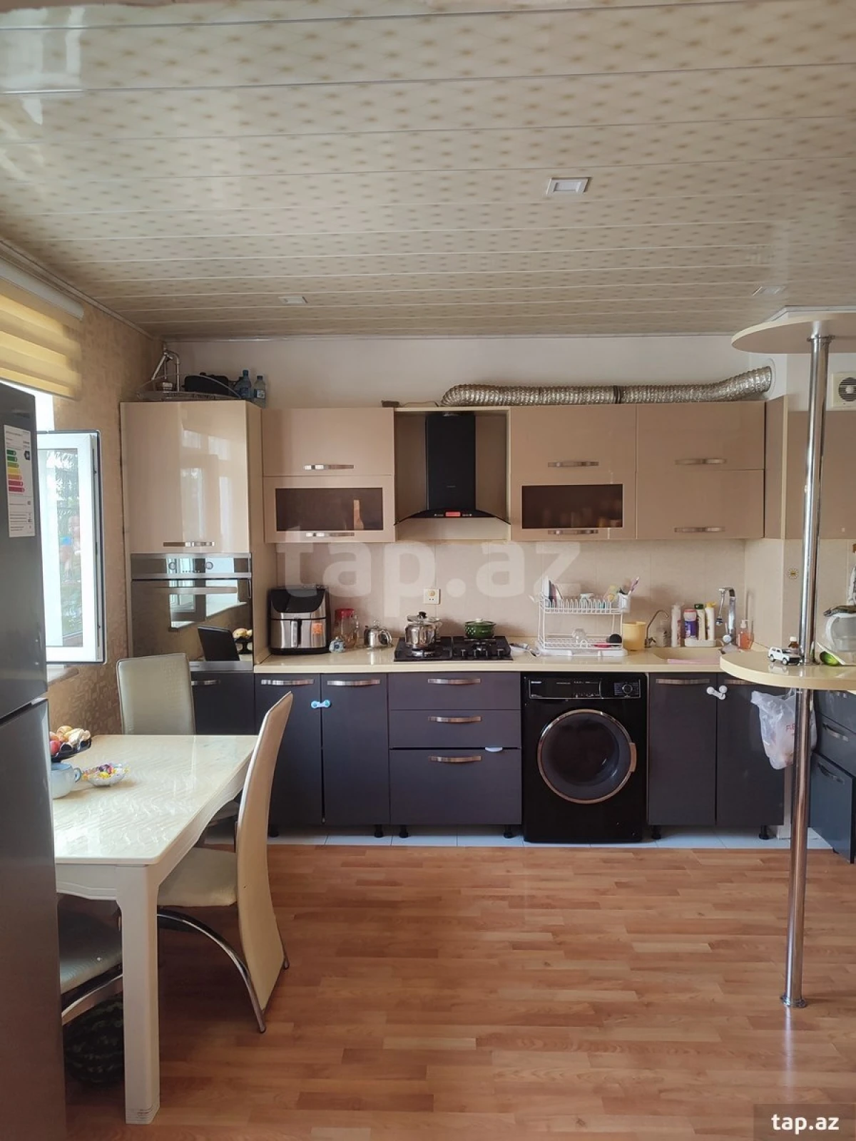 Satılır 3 otaqlı yeni tikili 105 m²