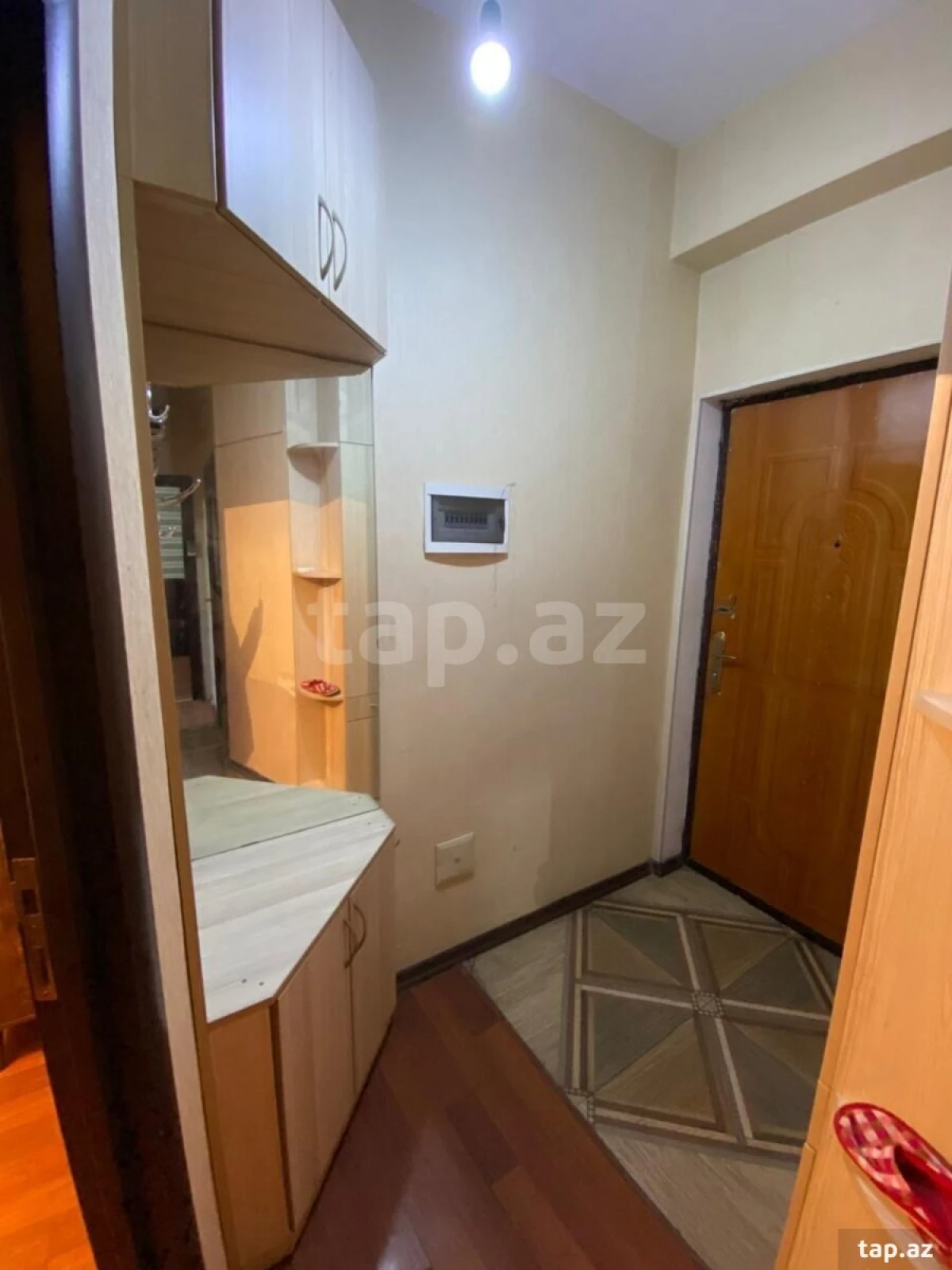 Kirayə verilir 2 otaqlı yeni tikili 50 m²