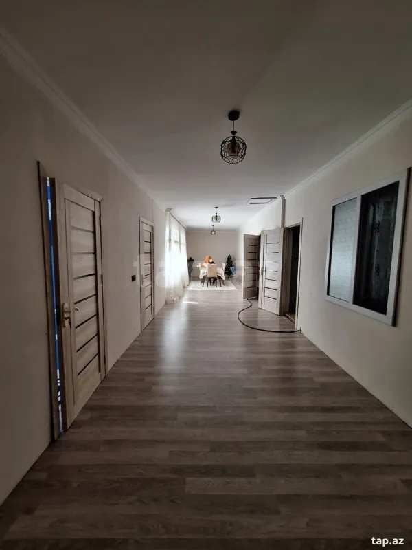 Satılır 7 otaqlı həyət evi