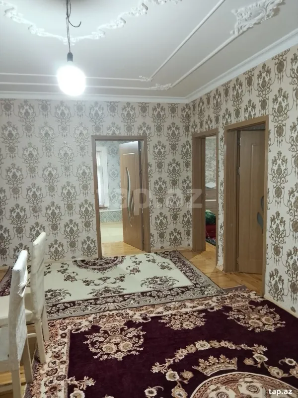 Satılır 4 otaqlı həyət evi