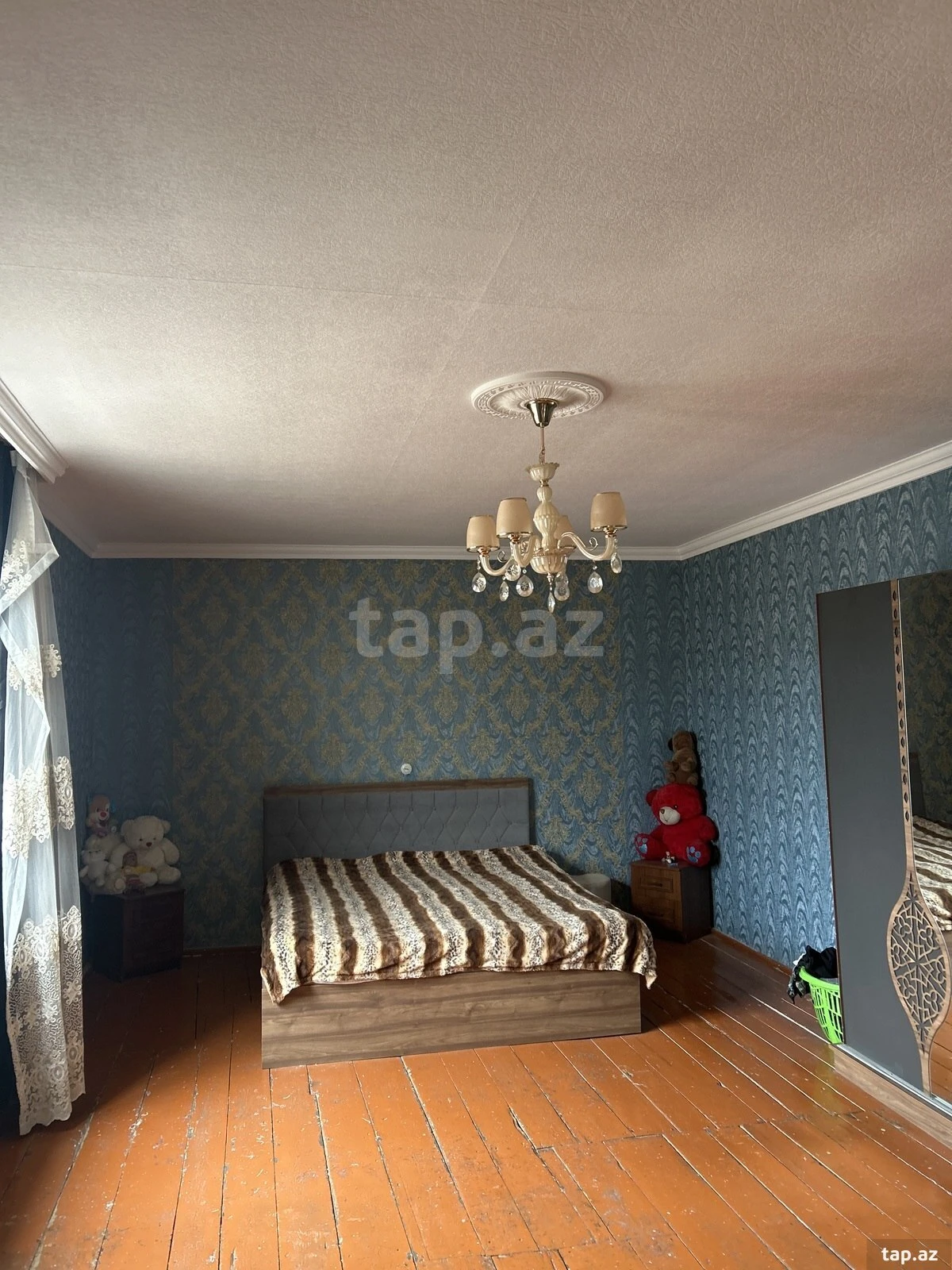 Satılır 5 otaqlı həyət evi