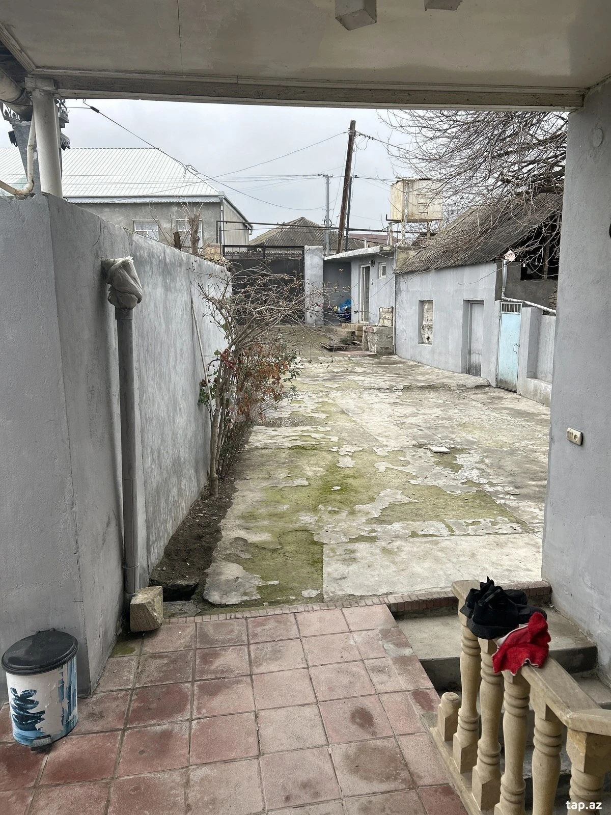 Satılır 5 otaqlı həyət evi