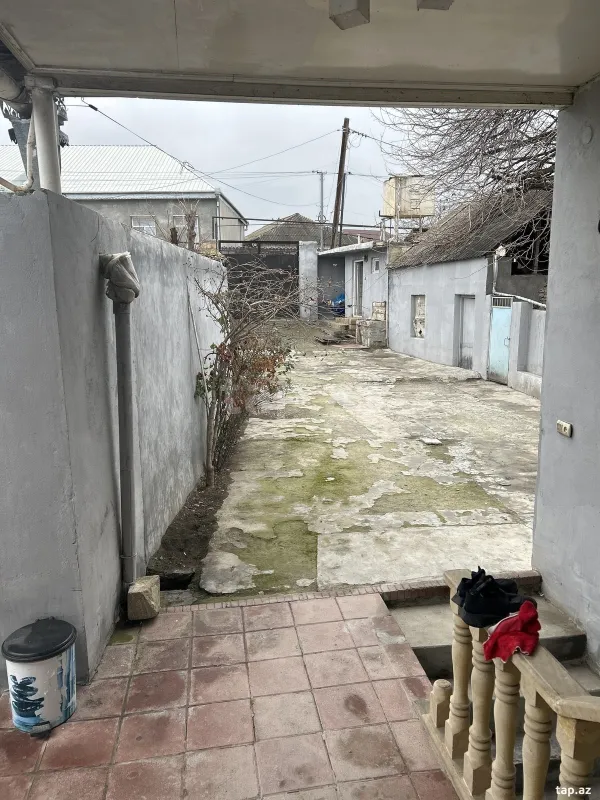 Satılır 5 otaqlı həyət evi