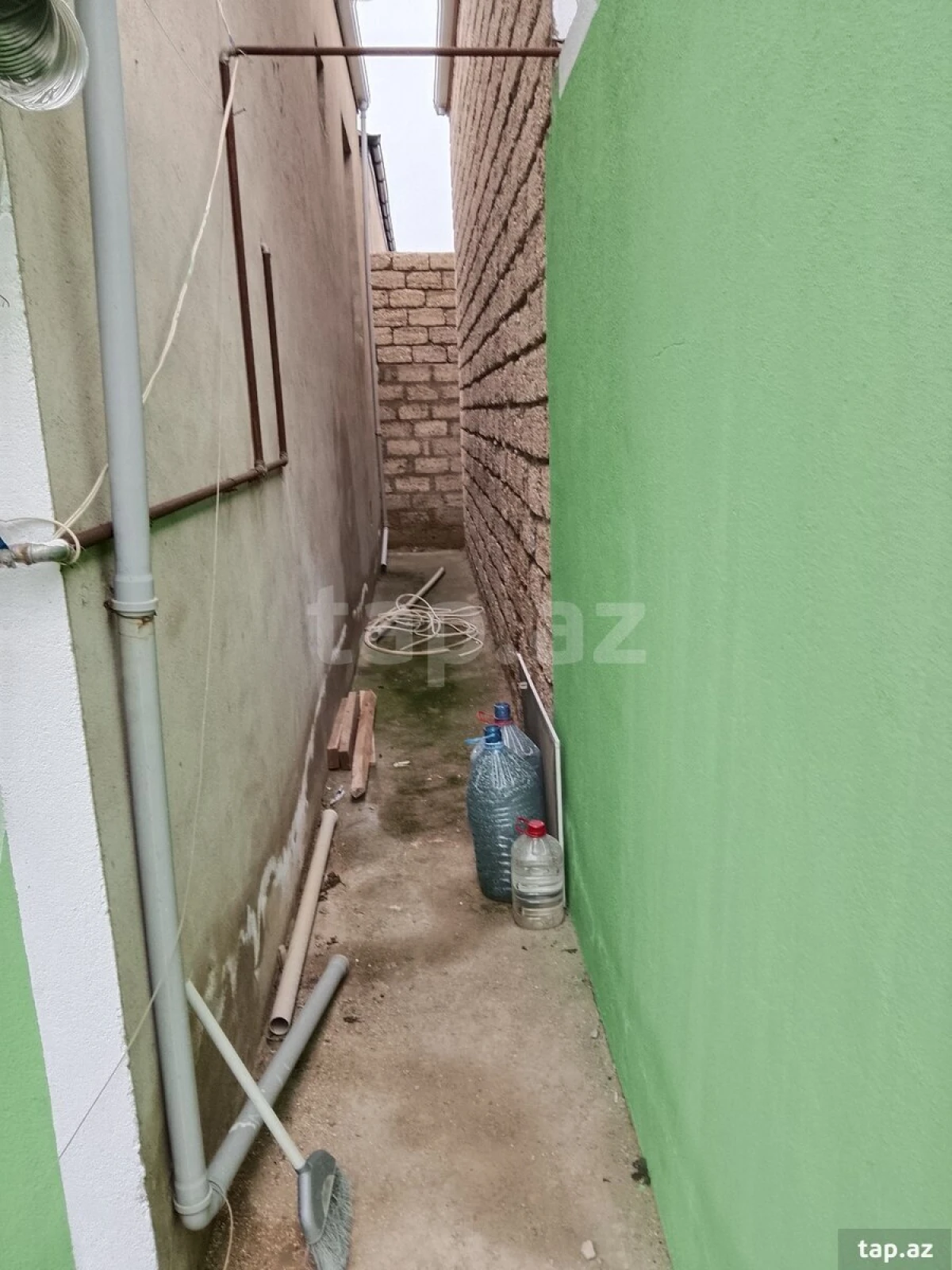 Satılır 3 otaqlı həyət evi