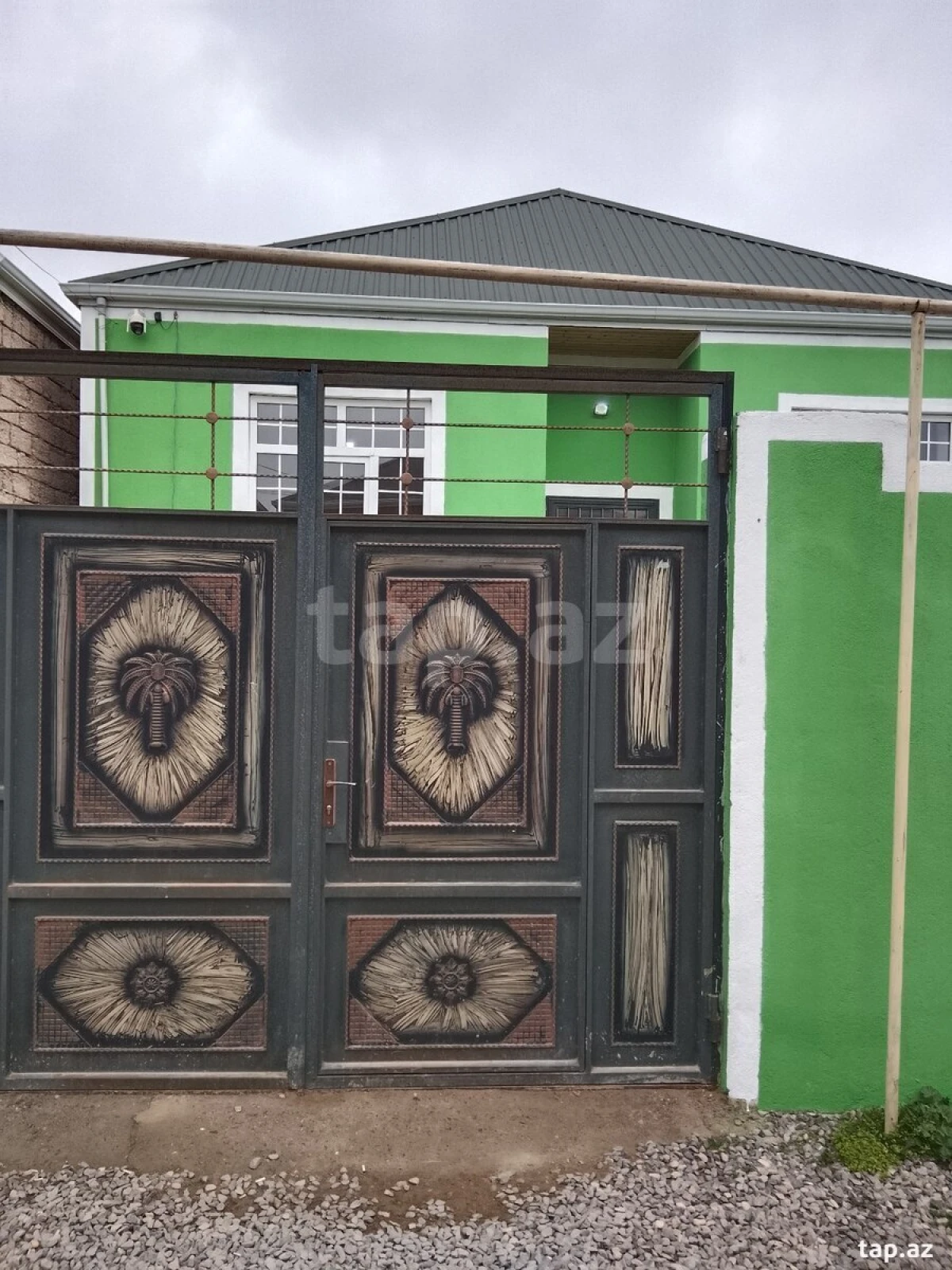 Satılır 3 otaqlı həyət evi