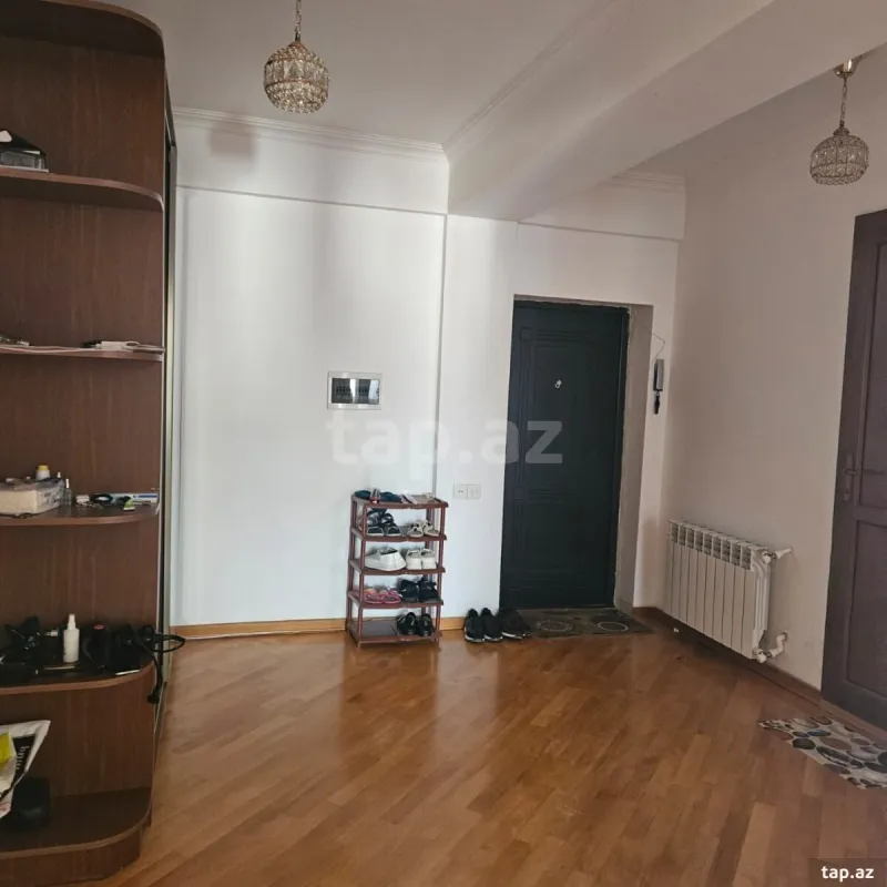 Satılır 3 otaqlı yeni tikili 90 m²