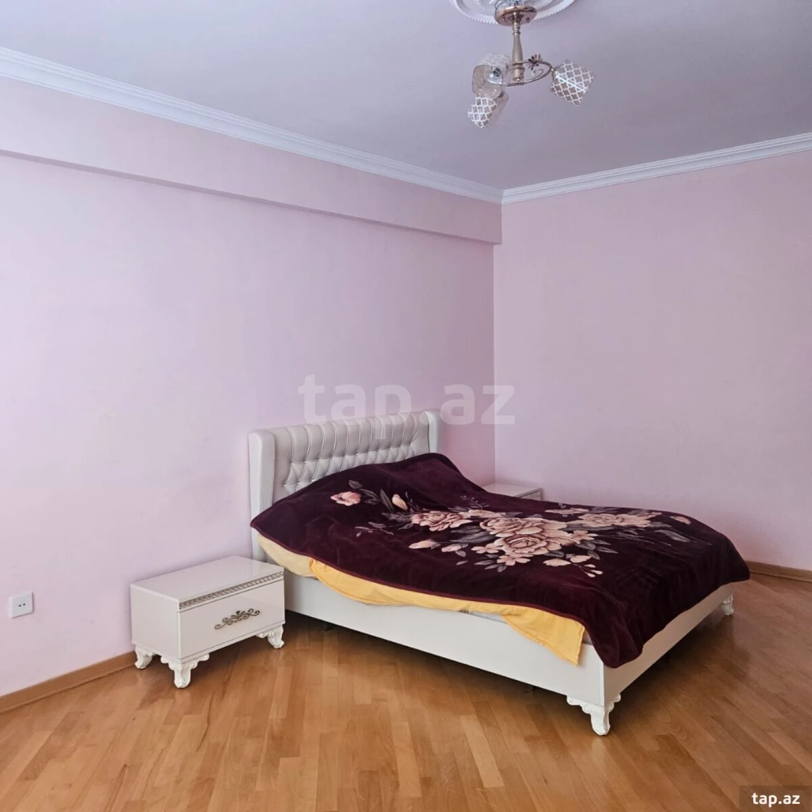 Satılır 3 otaqlı yeni tikili 90 m²