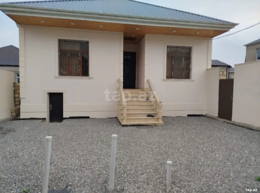 Satılır 3 otaqlı həyət evi 132 m²