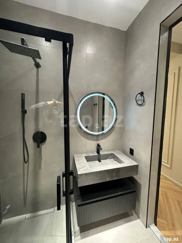 Kirayə verilir 3 otaqlı yeni tikili 110 m²