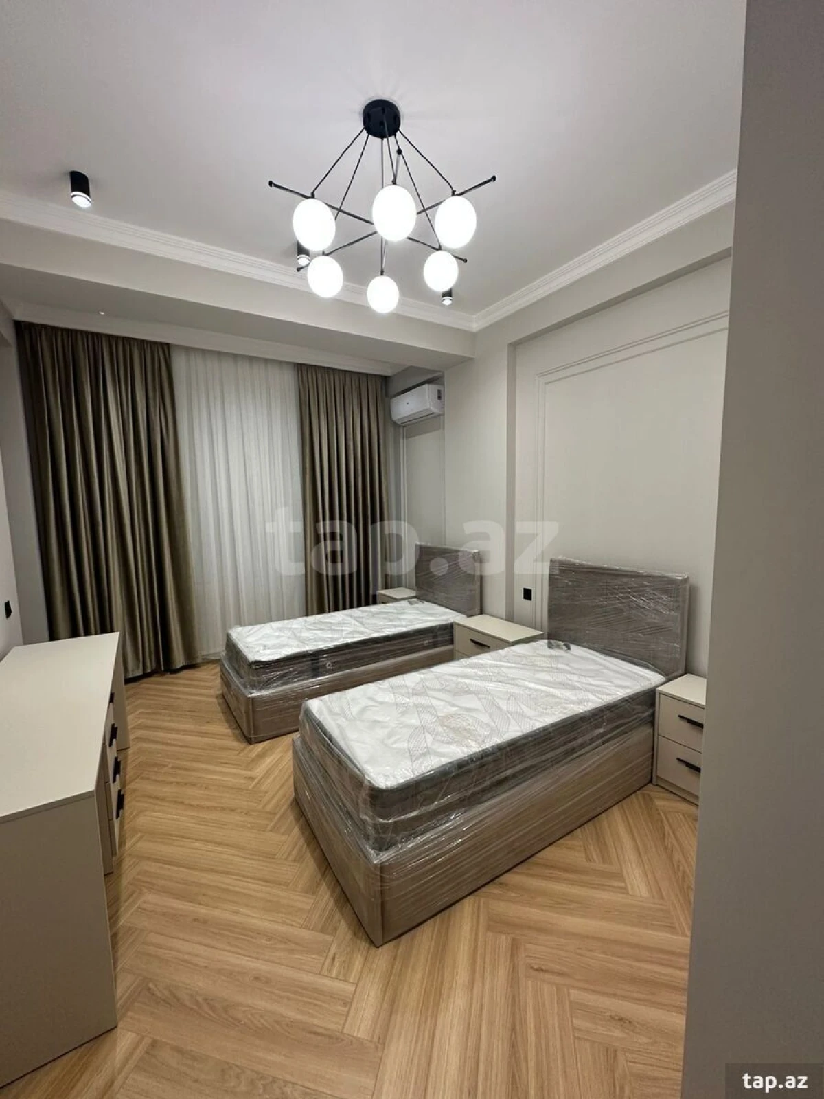 Kirayə verilir 3 otaqlı yeni tikili 110 m²