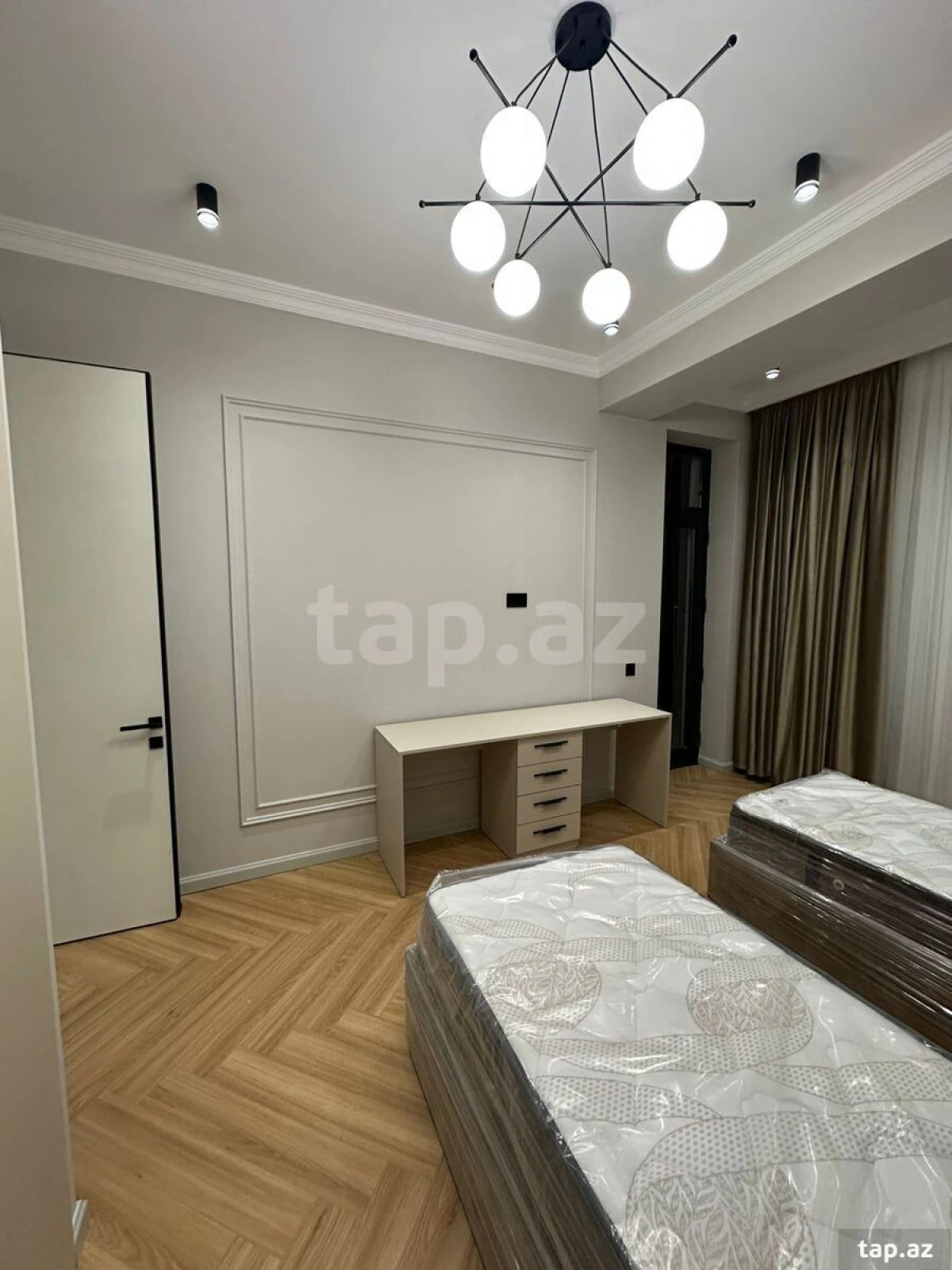 Kirayə verilir 3 otaqlı yeni tikili 110 m²