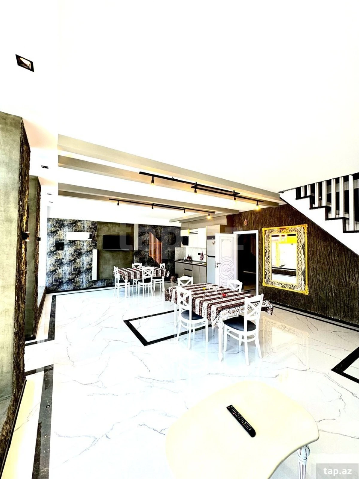 Satılır 4 otaqlı həyət evi