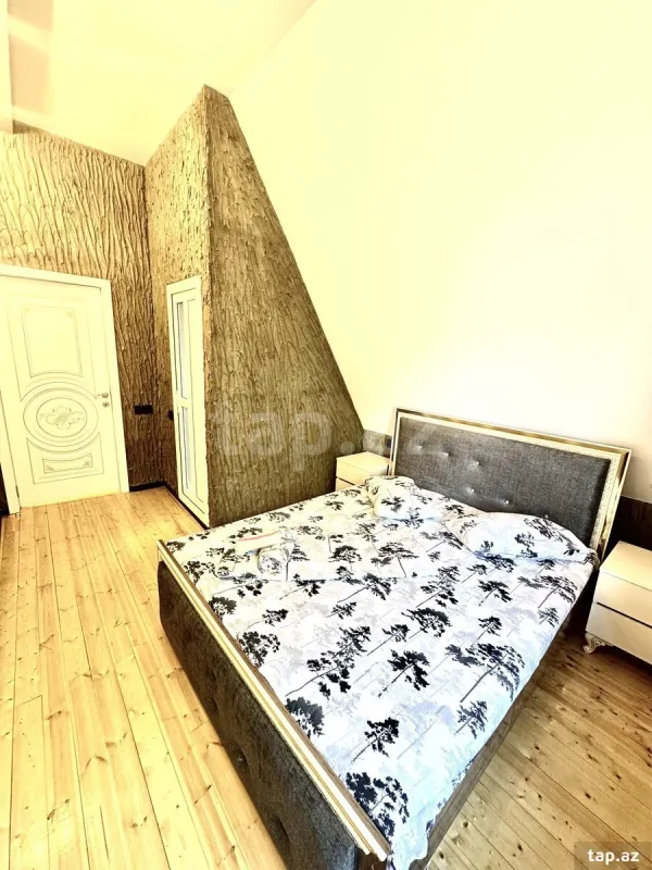 Satılır 4 otaqlı həyət evi