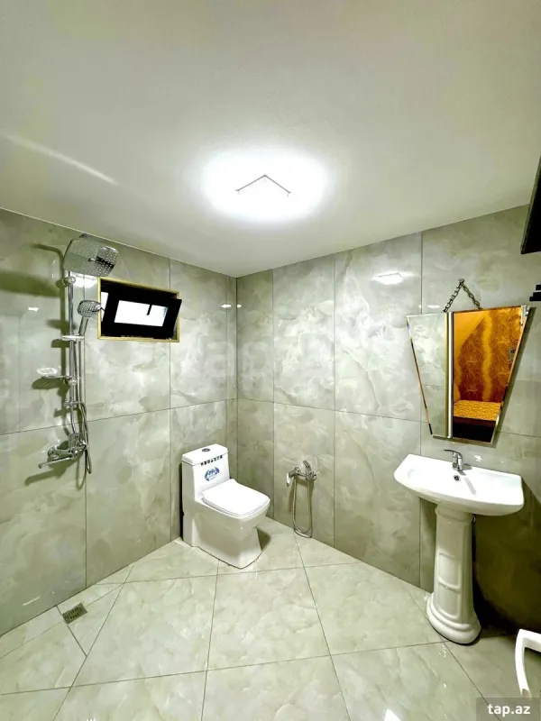 Satılır 4 otaqlı həyət evi