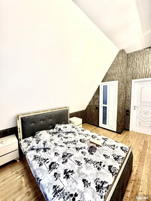 Satılır 4 otaqlı həyət evi