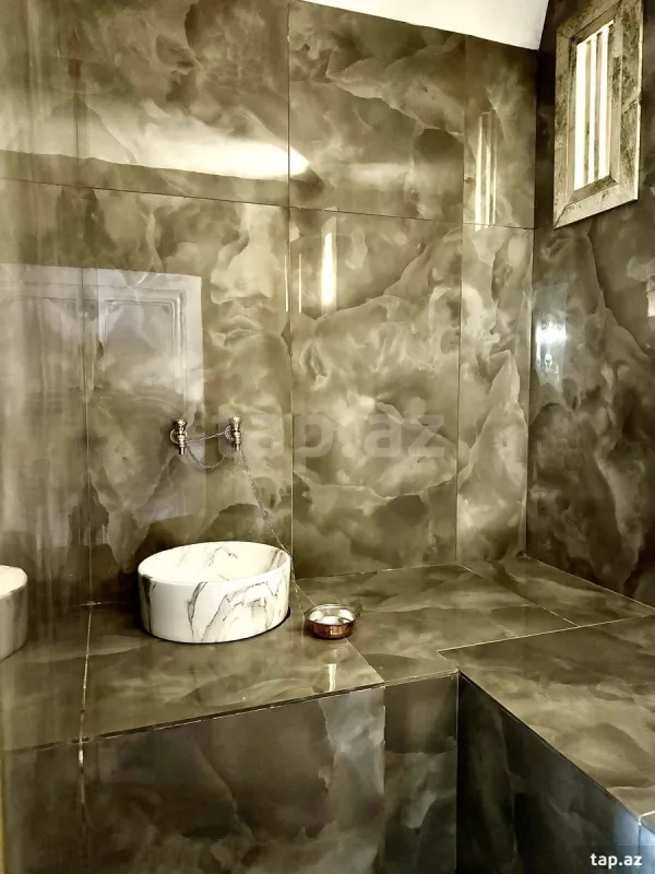 Satılır 4 otaqlı həyət evi