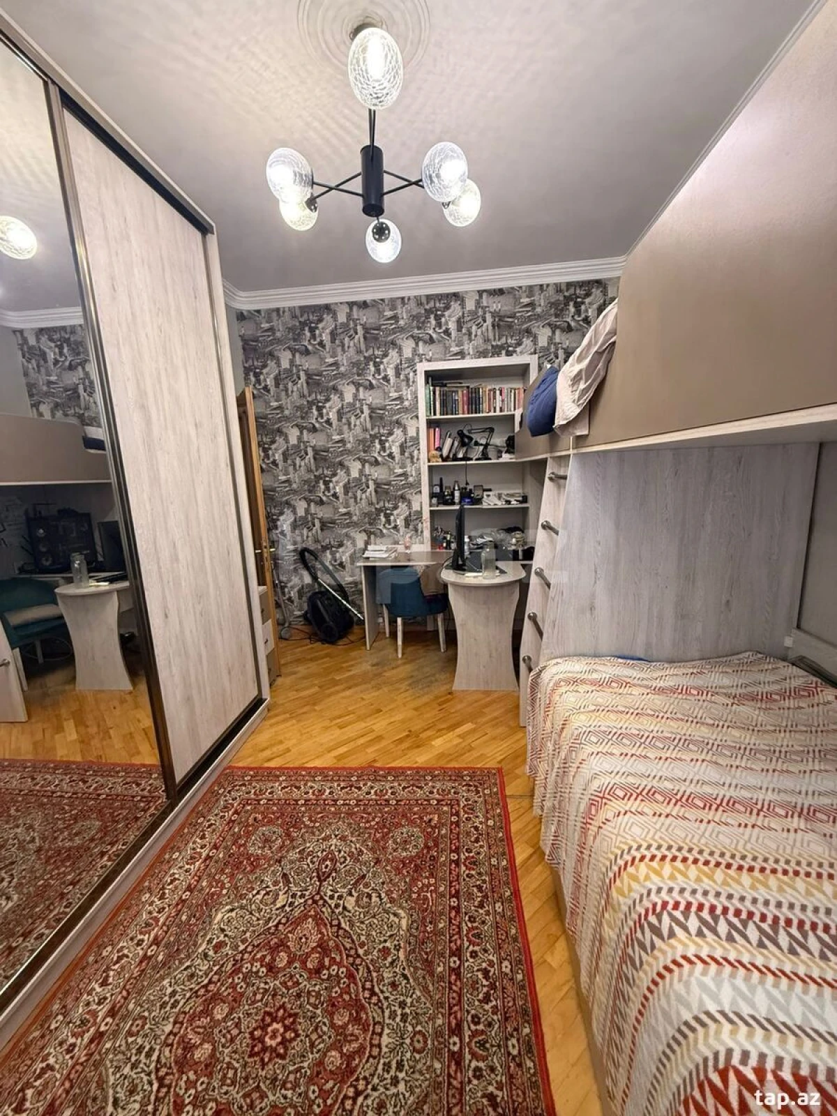 Satılır 3 otaqlı mənzil 70 m²