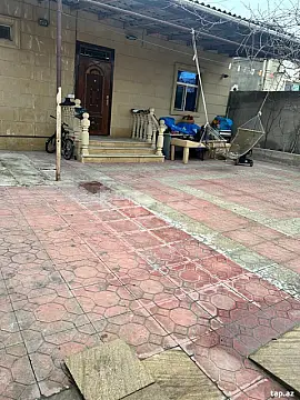 Satılır 4 otaqlı həyət evi 100 m²