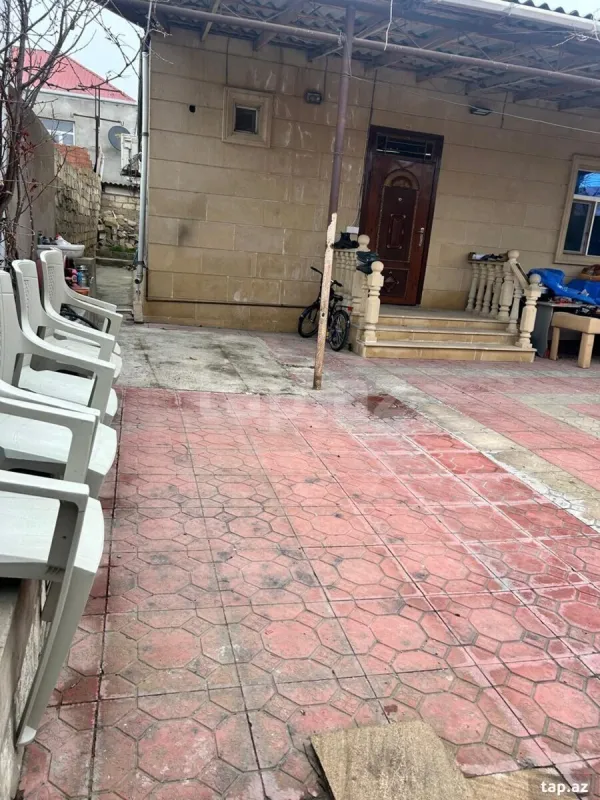 Satılır 4 otaqlı həyət evi 100 m²