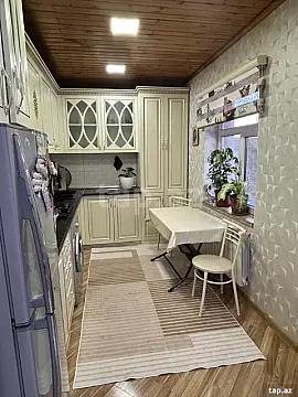 Satılır 4 otaqlı həyət evi 100 m²