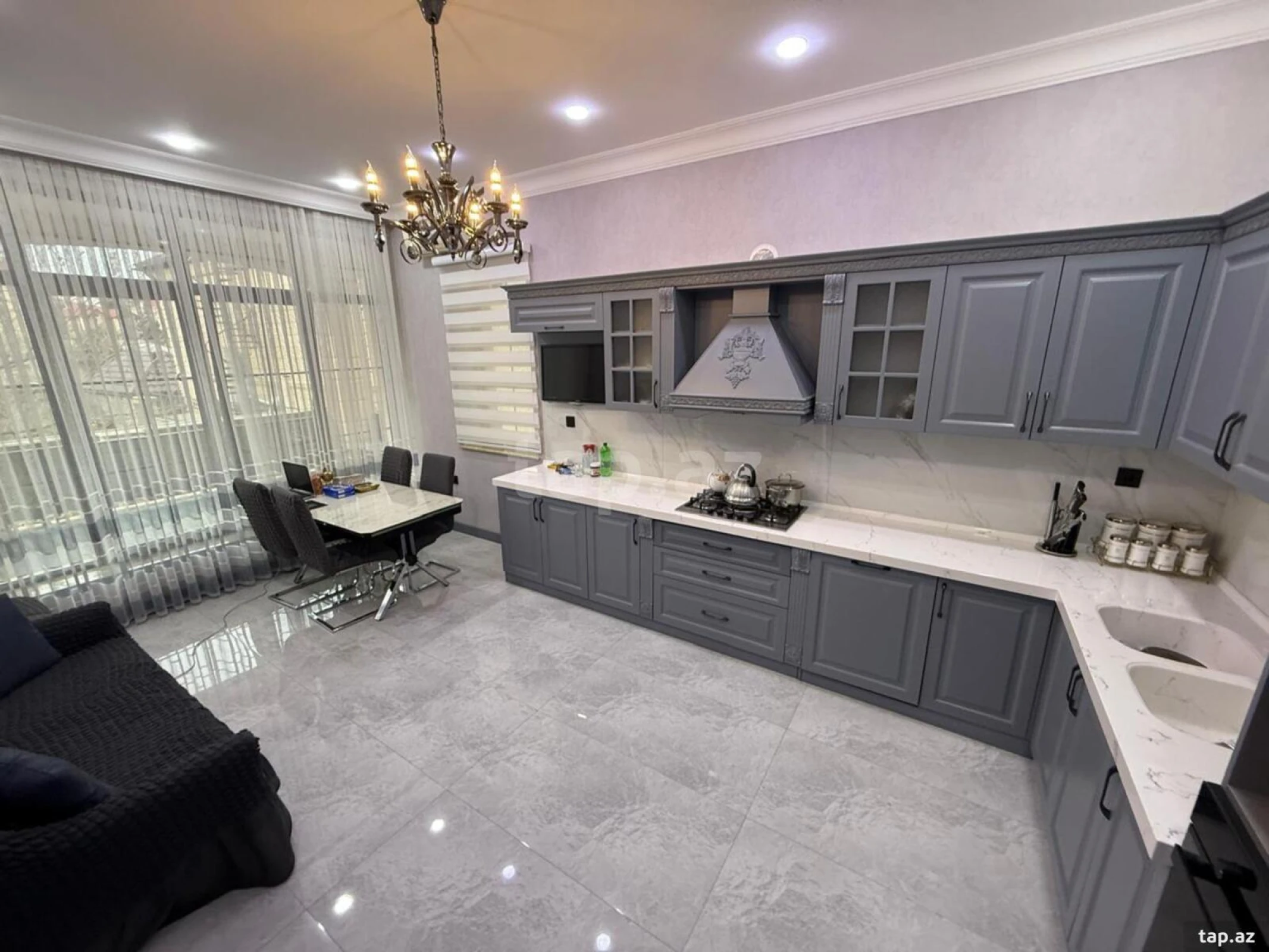 Satılır 5 otaqlı həyət evi