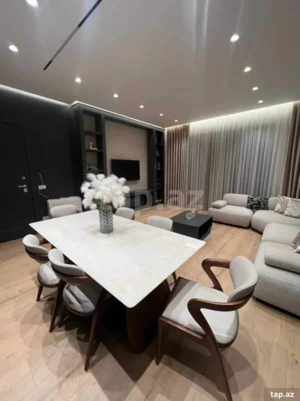 Kirayə verilir 2 otaqlı yeni tikili 78 m²