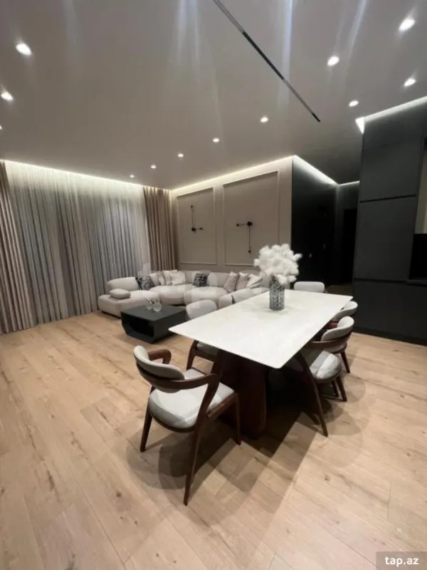 Kirayə verilir 2 otaqlı yeni tikili 78 m²