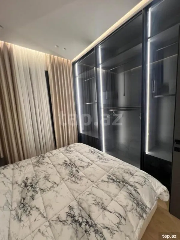 Kirayə verilir 2 otaqlı yeni tikili 78 m²