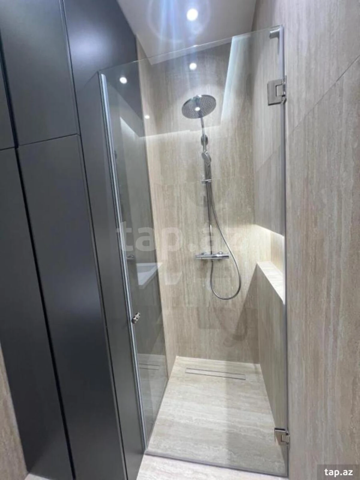 Kirayə verilir 2 otaqlı yeni tikili 78 m²