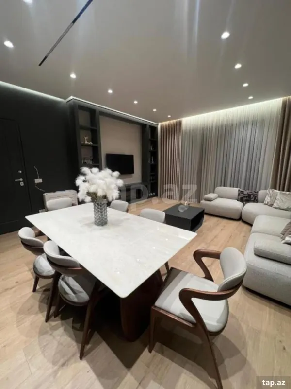 Kirayə verilir 2 otaqlı yeni tikili 78 m²