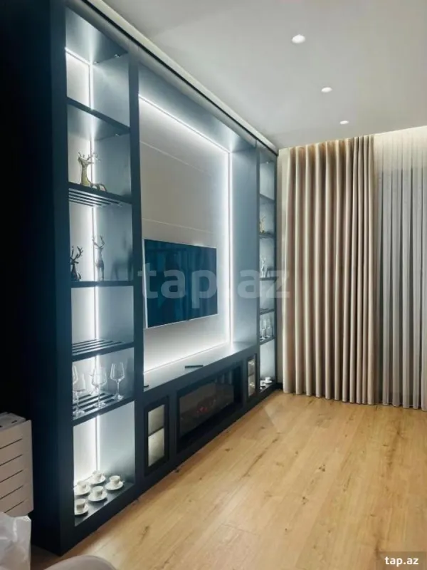 Kirayə verilir 2 otaqlı yeni tikili 78 m²