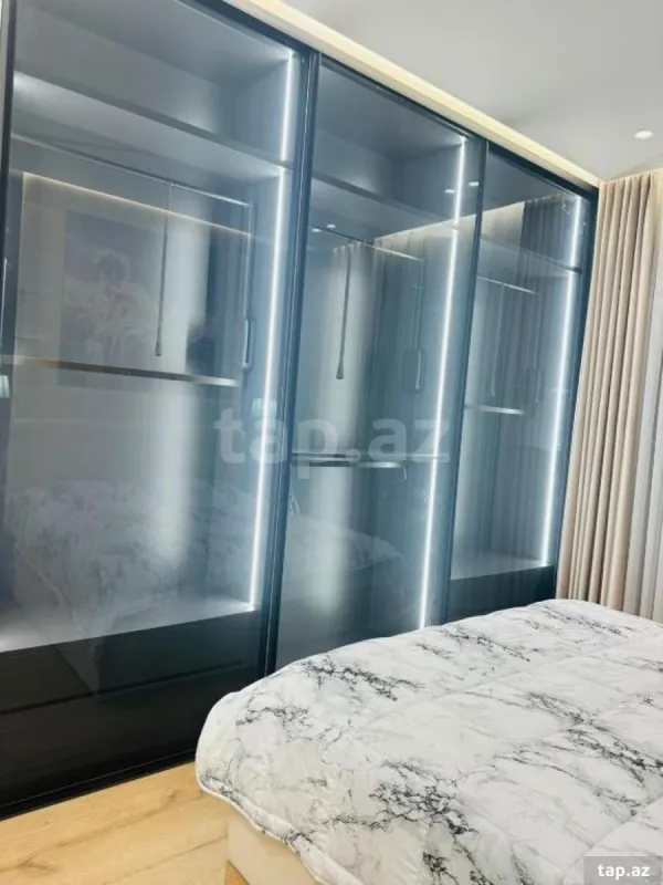 Kirayə verilir 2 otaqlı yeni tikili 78 m²