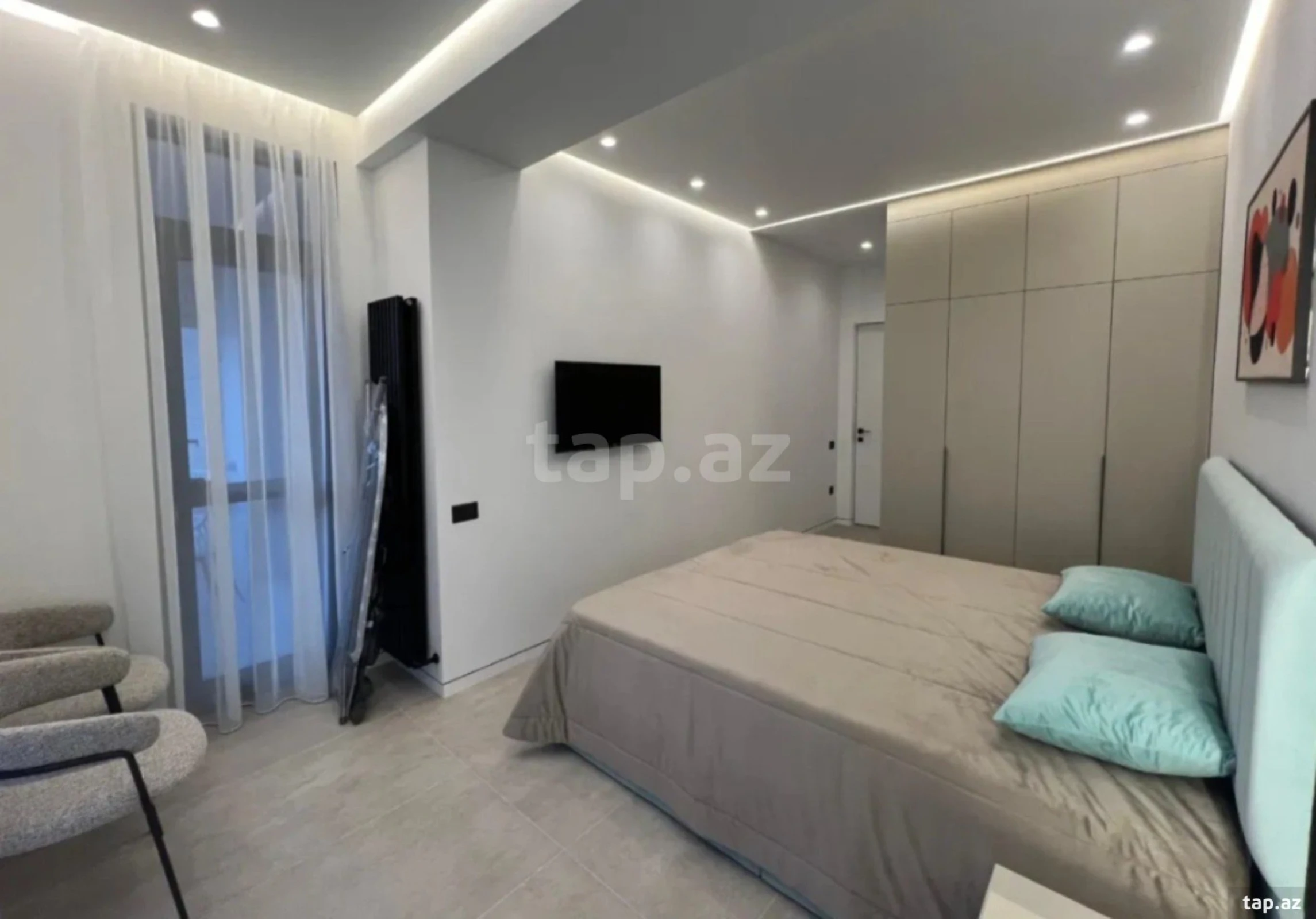 Kirayə verilir 2 otaqlı yeni tikili 65 m²