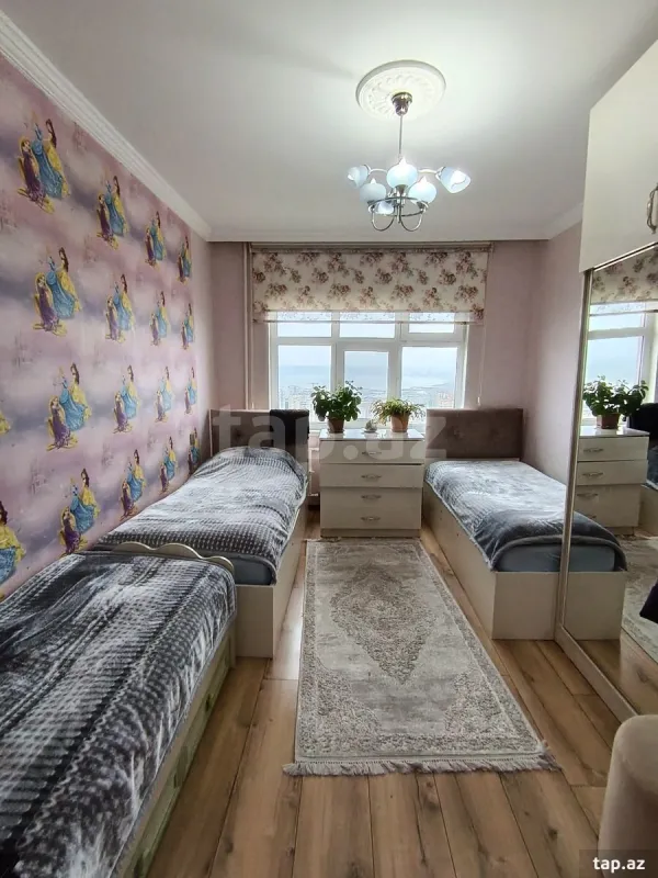 Satılır 3 otaqlı mənzil 90 m²