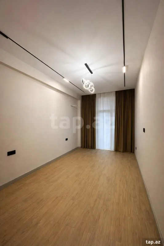 Satılır 3 otaqlı yeni tikili 140 m²