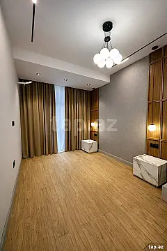 Satılır 3 otaqlı yeni tikili 140 m²