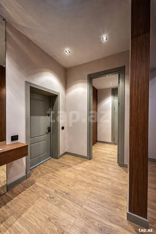 Satılır 3 otaqlı yeni tikili 140 m²