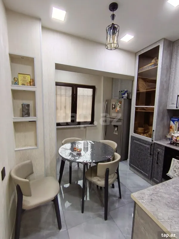 Satılır 4 otaqlı mənzil 100 m²