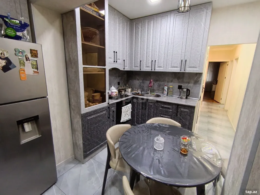 Satılır 4 otaqlı mənzil 100 m²