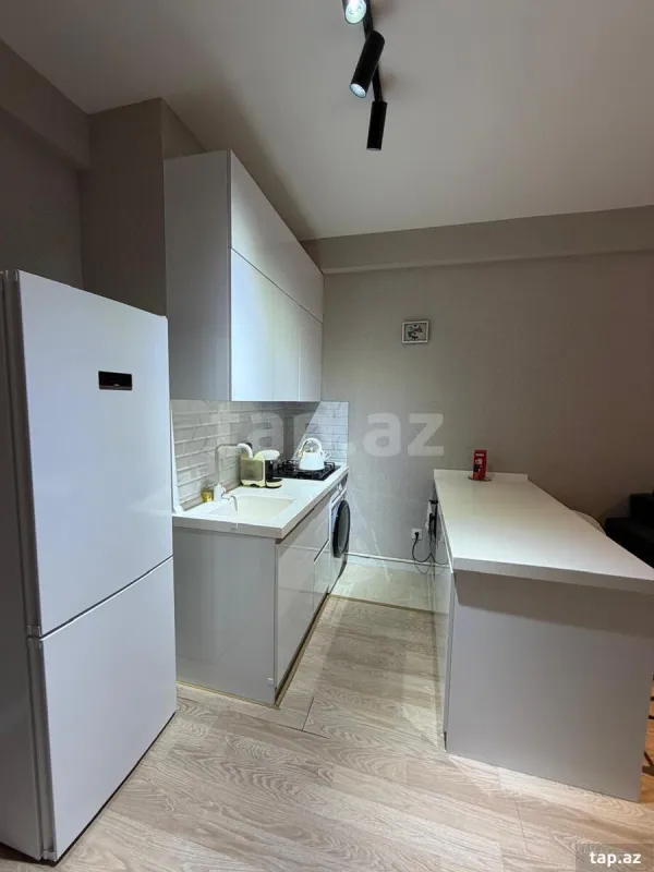 Kirayə verilir 2 otaqlı yeni tikili 70 m²