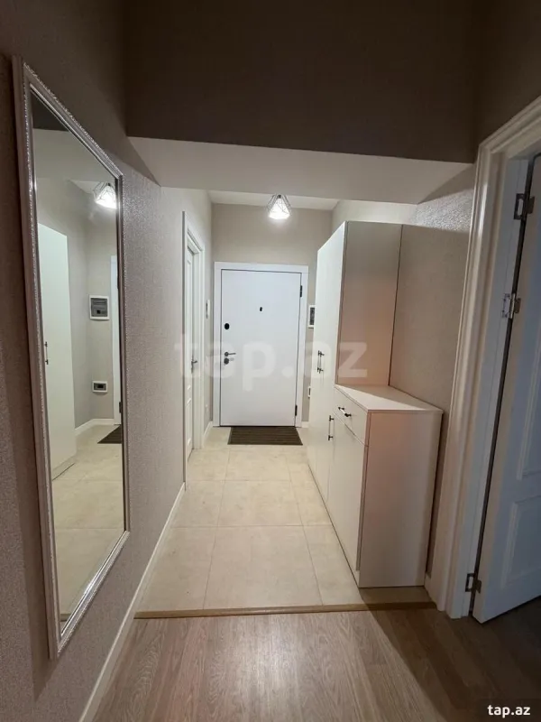 Kirayə verilir 2 otaqlı yeni tikili 70 m²