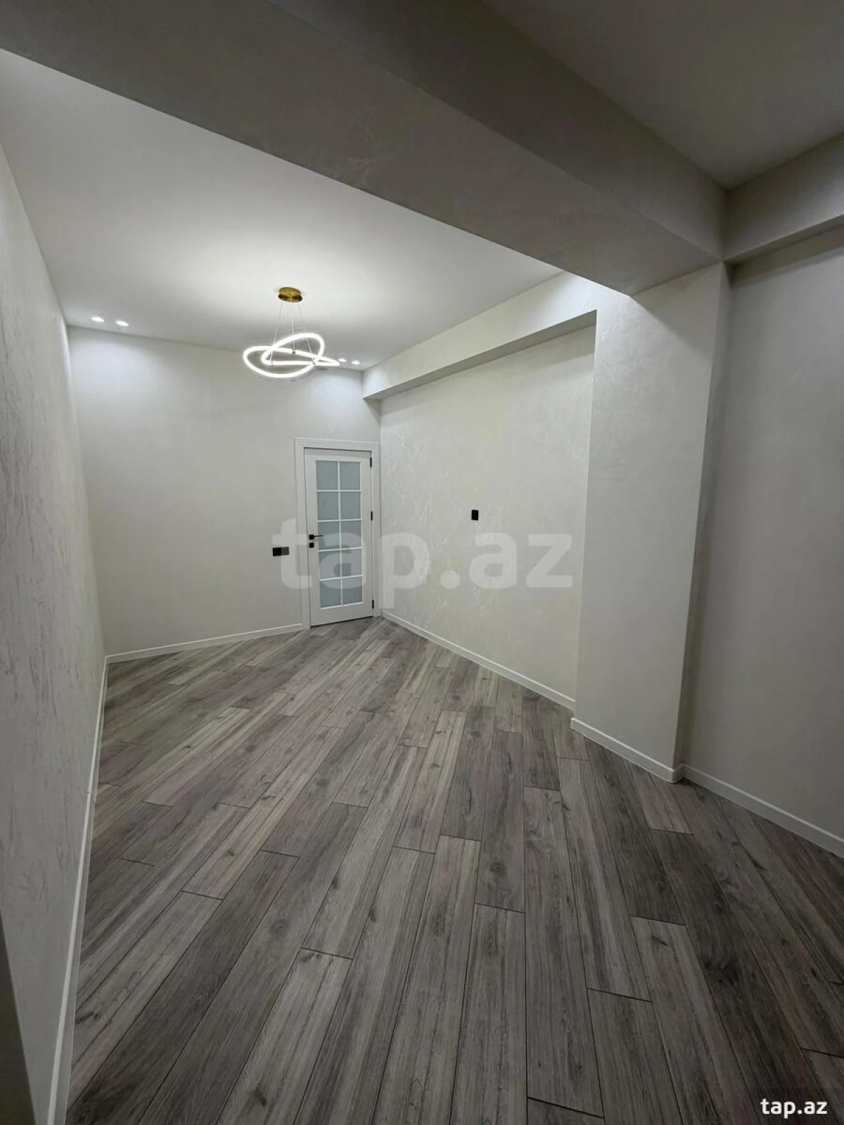 Satılır 2 otaqlı yeni tikili 50 m²