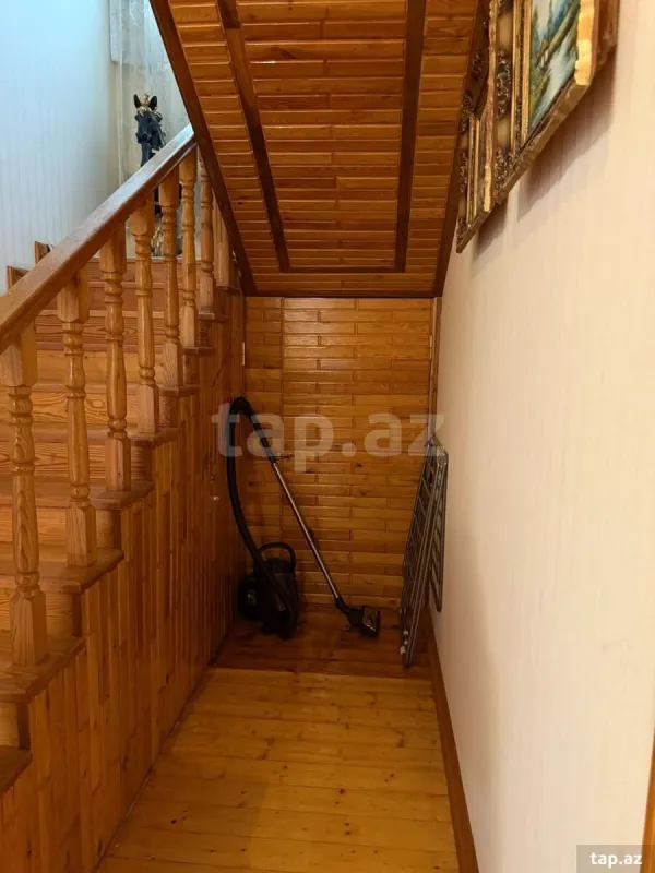 Satılır 7 otaqlı həyət evi