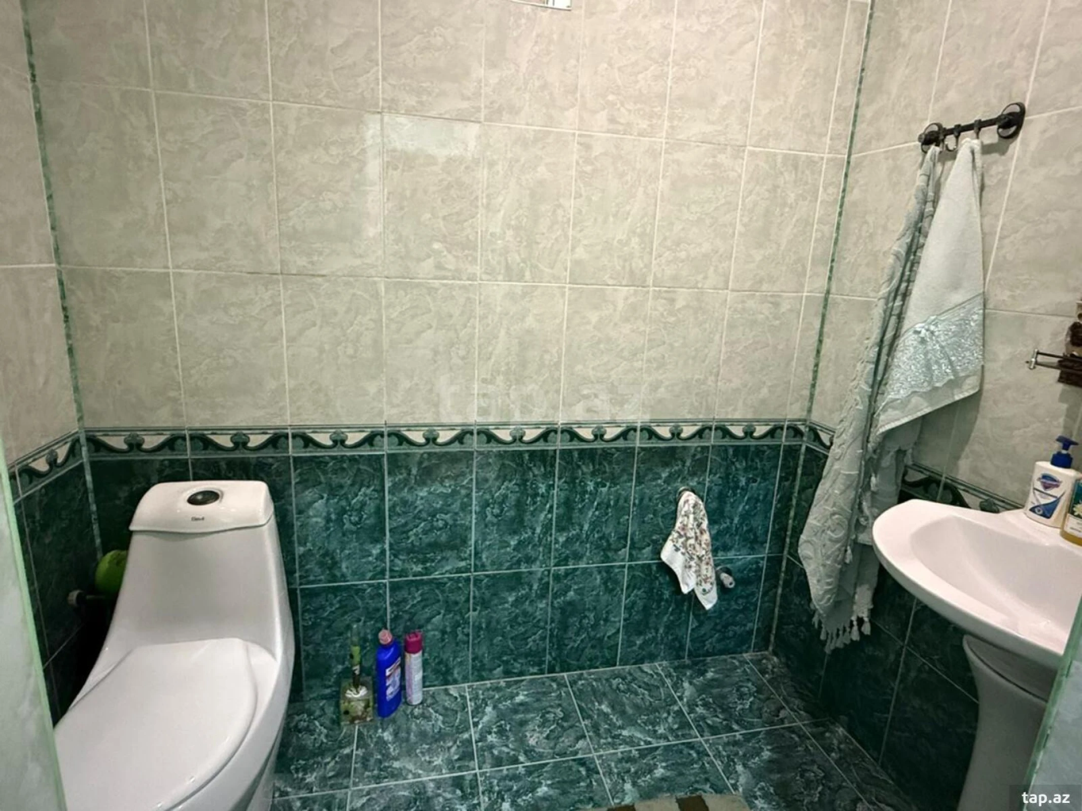 Satılır 7 otaqlı həyət evi