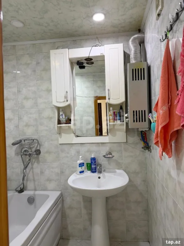 Satılır 2 otaqlı mənzil 54 m²