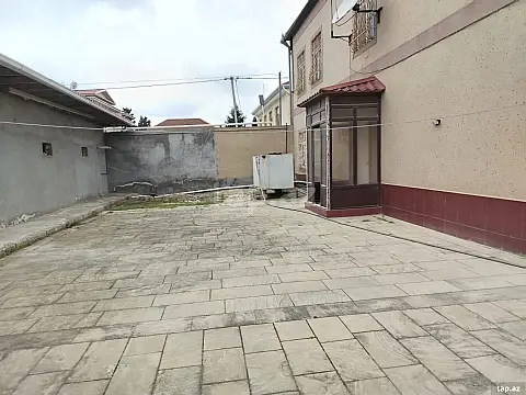 Satılır 5 otaqlı həyət evi