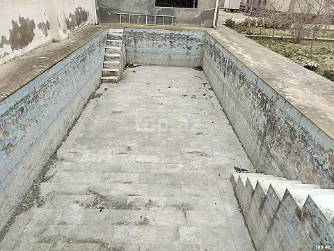 Satılır 5 otaqlı həyət evi