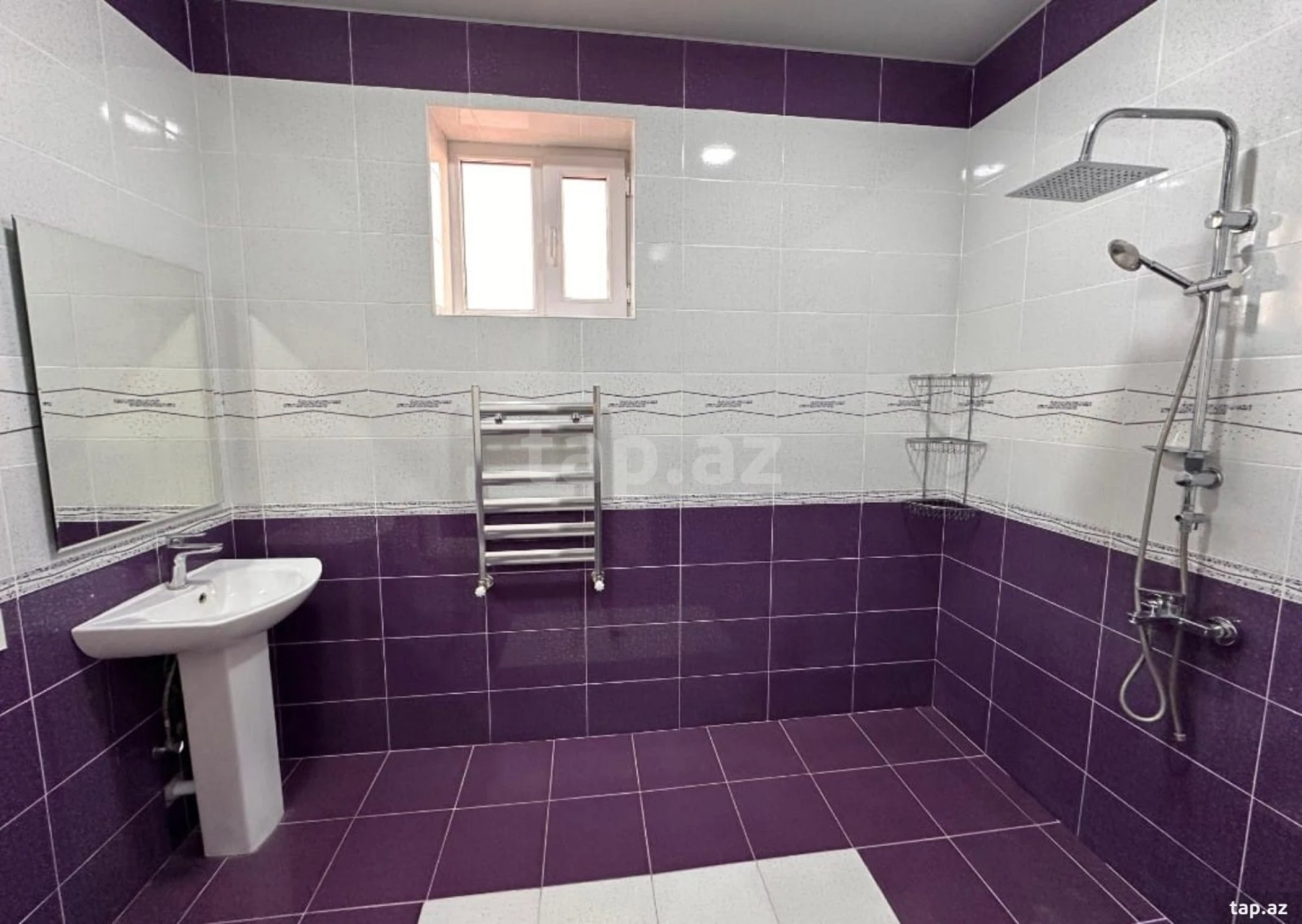 Kirayə verilir 5 otaqlı həyət evi