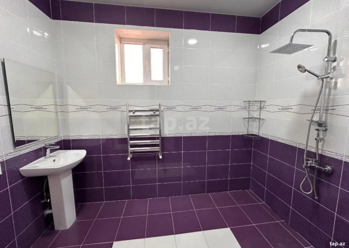 Kirayə verilir 5 otaqlı həyət evi