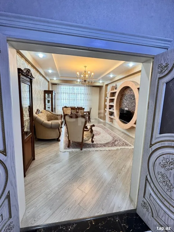 Satılır 4 otaqlı yeni tikili 155.8 m²